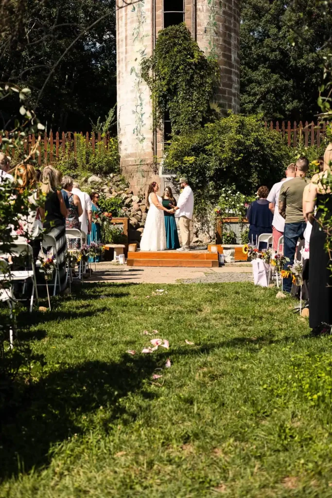 sunflower hill wi wedding