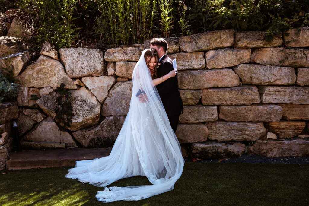 stillwater minnesota bride and groom